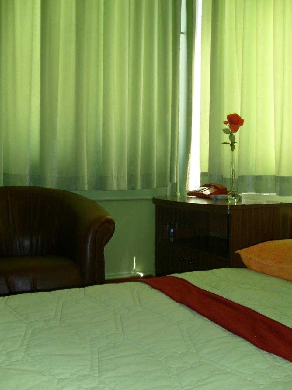 Hotel Cesme Коня Екстериор снимка